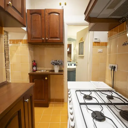 Romantic Piazza Navona Hideaway Διαμέρισμα *