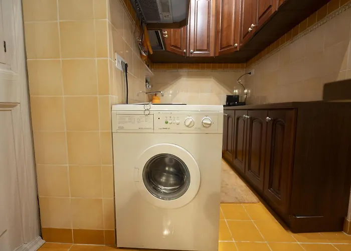 Romantic Piazza Navona Hideaway * Ρώμη